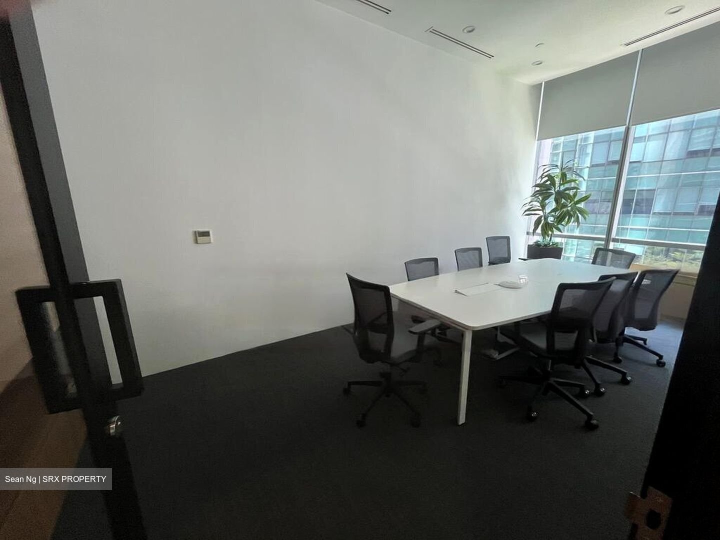 Oxley Tower (D1), Office #471214261